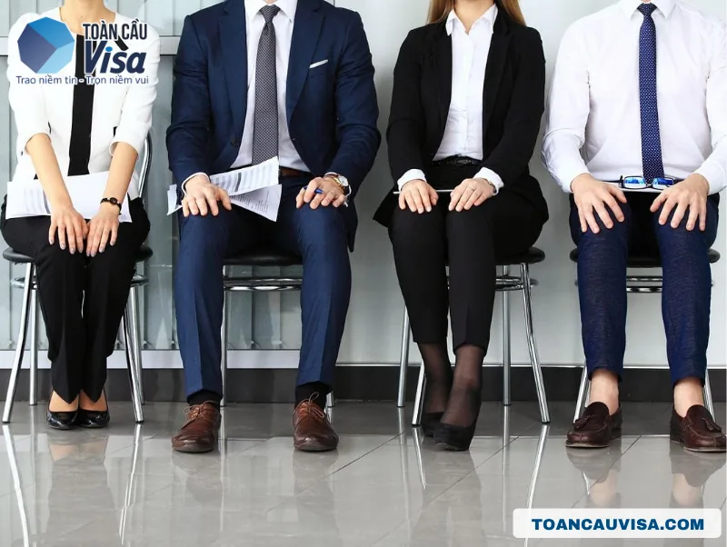 Hướng dẫn: Đi phỏng vấn Visa Mỹ mặc gì phù hợp? 3 Tiêu chí chọn trang phục phỏng vấn visa Mỹ